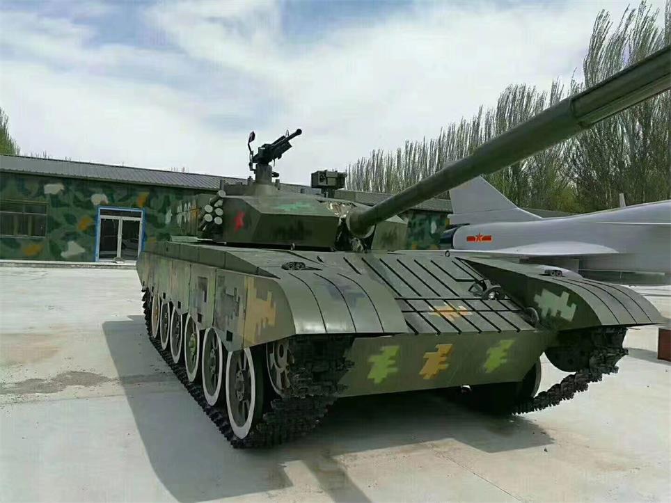 蒲城县坦克模型